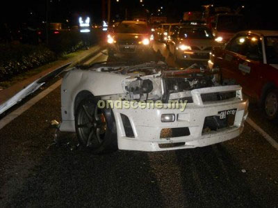 Nissan Skyline GTR accident