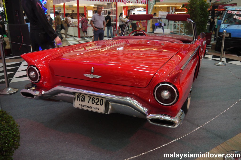 Ford Thunderbird first generation