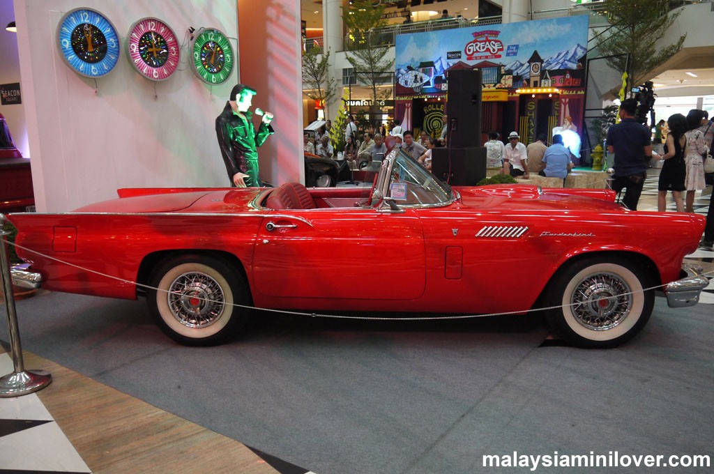 1955 Ford Thunderbird